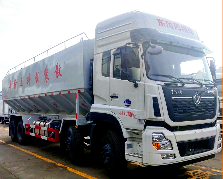 東風(fēng)天龍前四后八飼料車